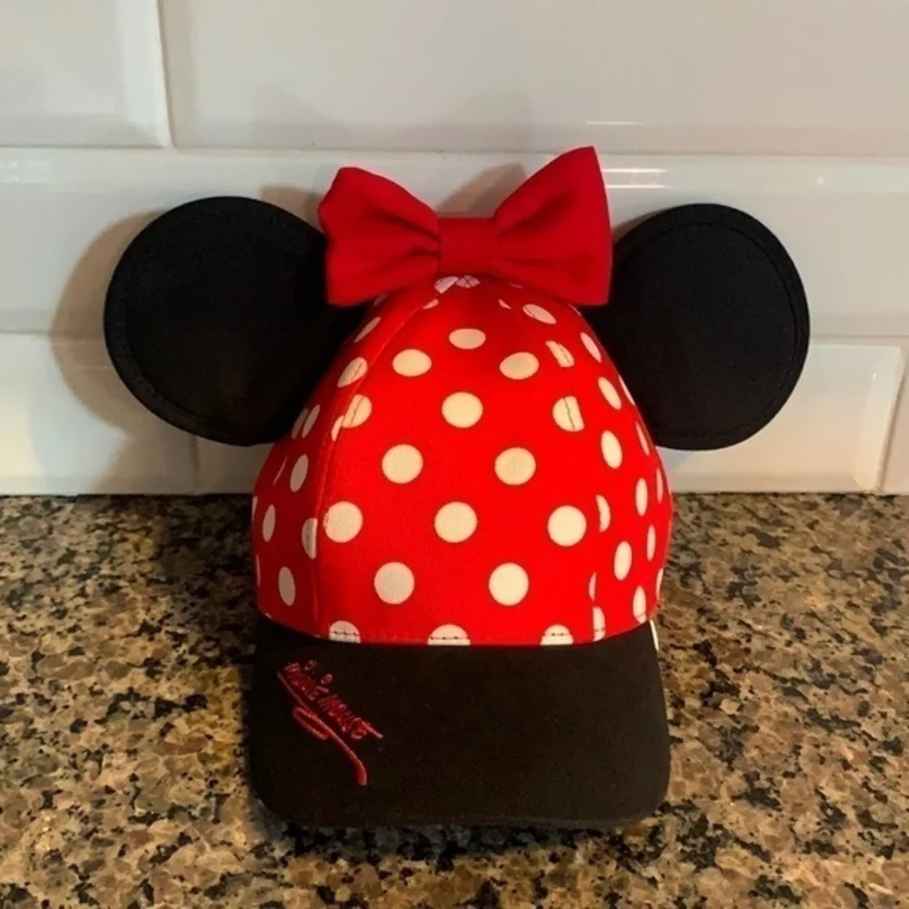 Disneyland Minnie baseball hat new